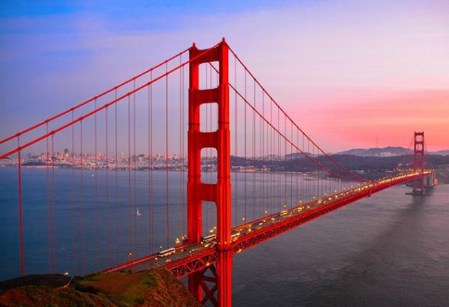 世界最大的单孔吊桥