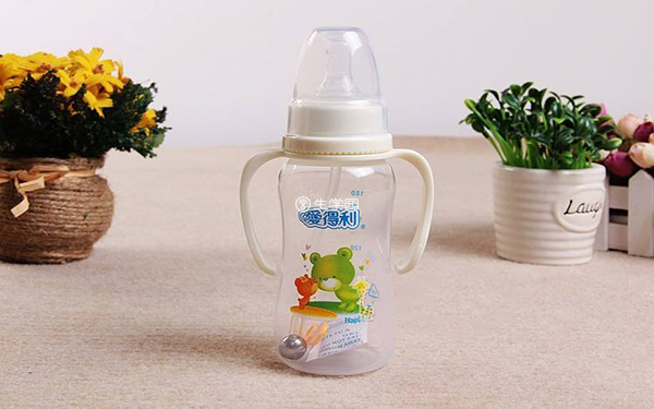 新生儿用爱得利奶瓶是一个不错的选择
