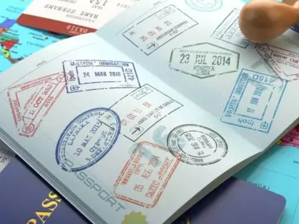 护照上有DT章容易被拒